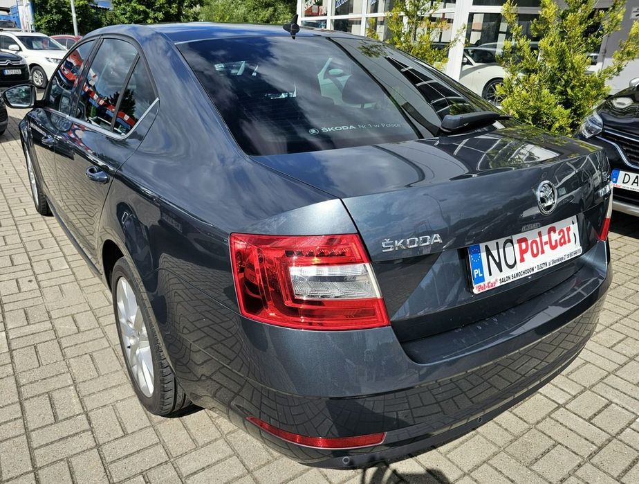 Skoda Octavia car play, nawigacja,grzane fotele, alu 17, tempomat