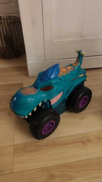 MONSTER TRUCK pożeracz aut hot wheels