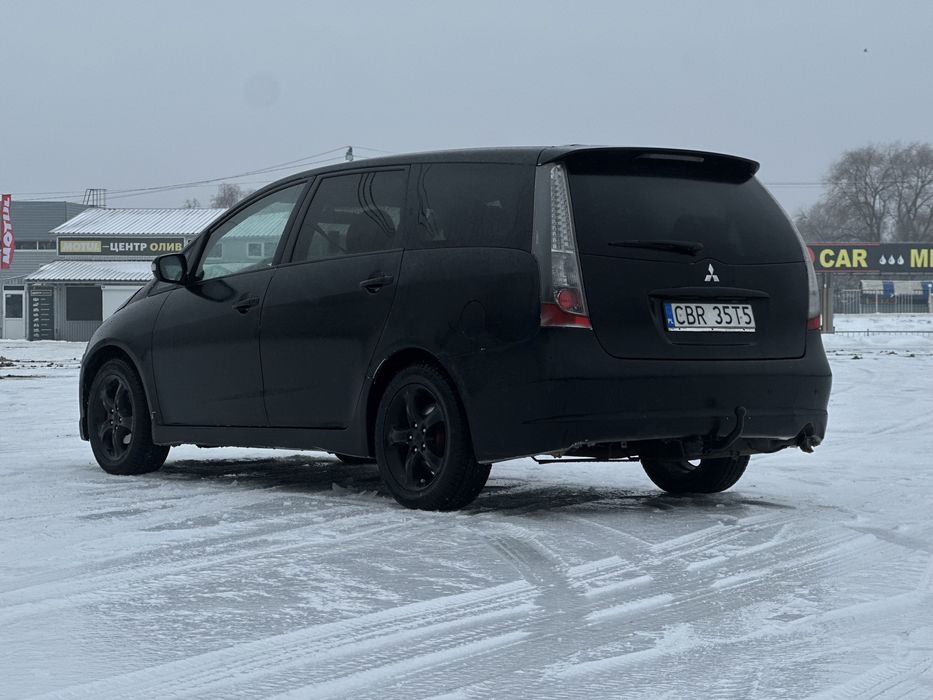 Mitsubishi grandis,митсубиси,грандис,7 мест