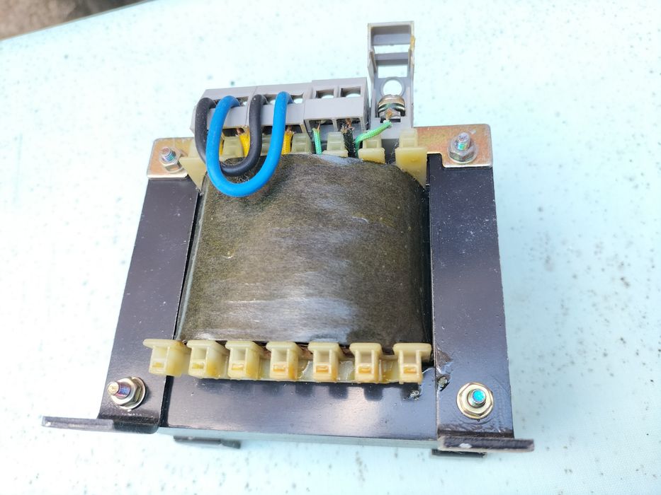 Transformador 200 W