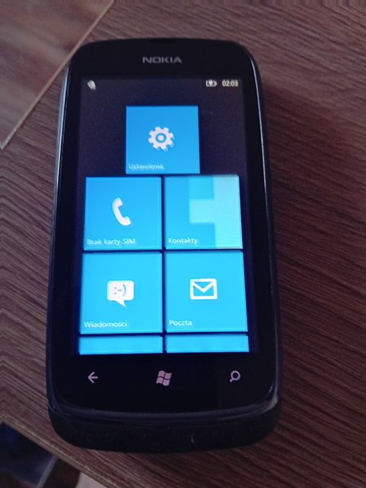 Nokia Lumia 800 .