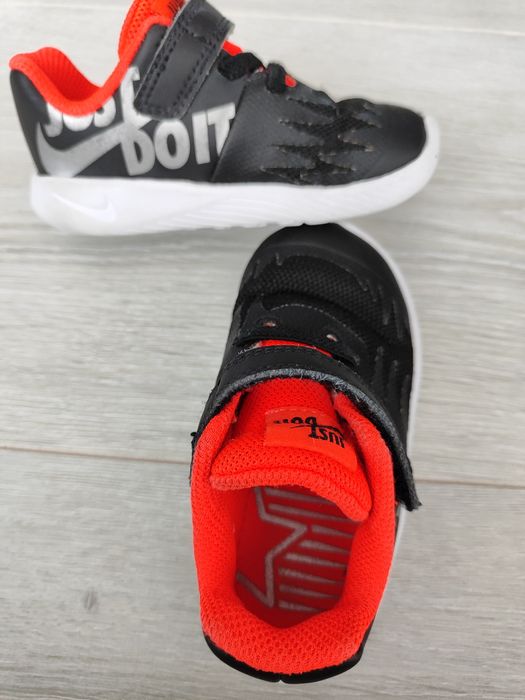 Sapatilhas Nike - Tam. 22