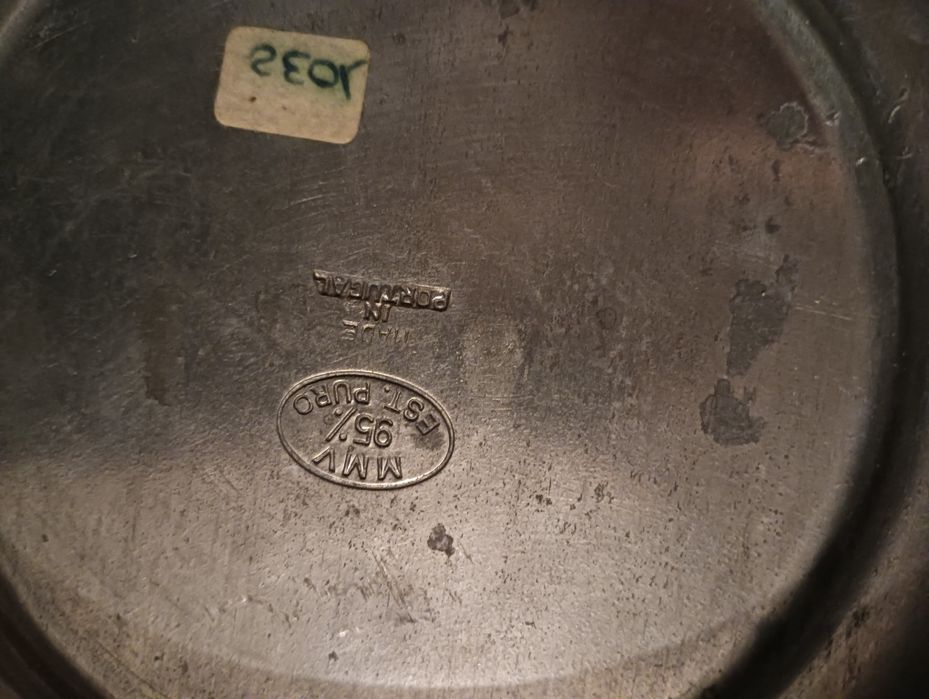 Caneca de cerveja em estanho