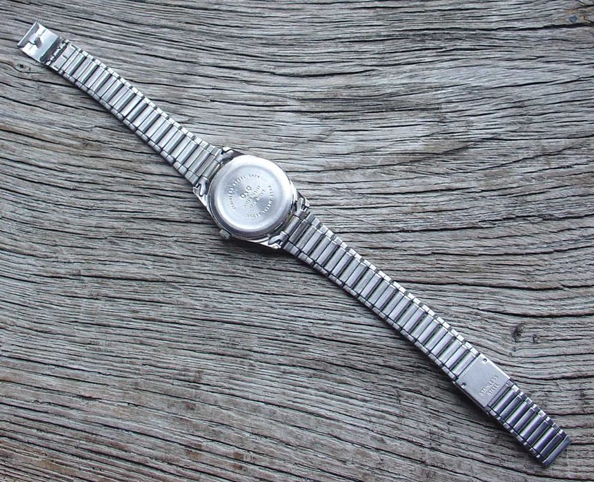 Жіночий працюючий годинник QSQ з браслетом