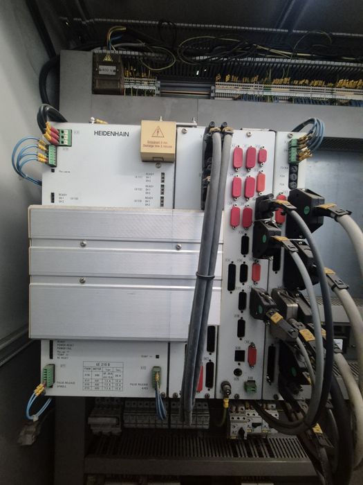 Vendo CNC  usado