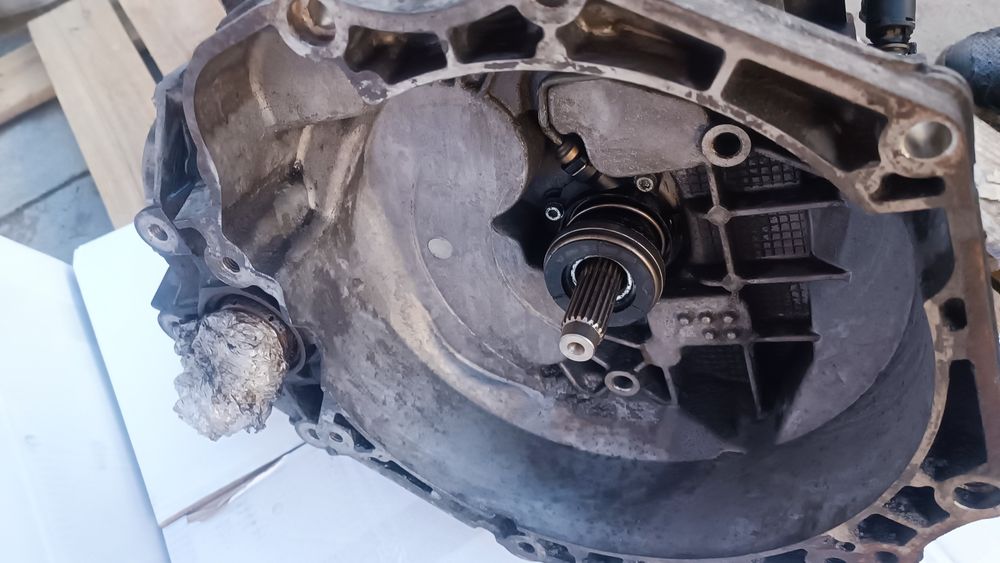 КПП коробка передач Opel Astra 1,7 CDTI Zafira Meriva 1,7 1,9 Insignia