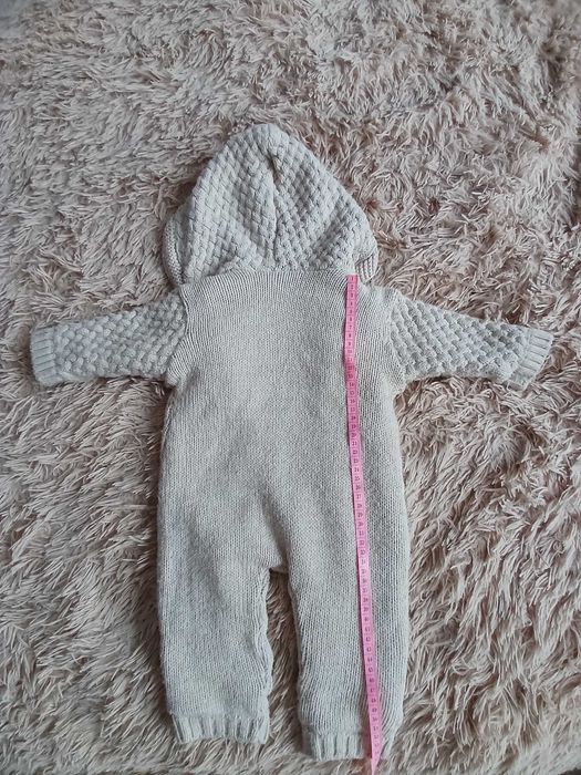 Продам теплый комбинезон человечек