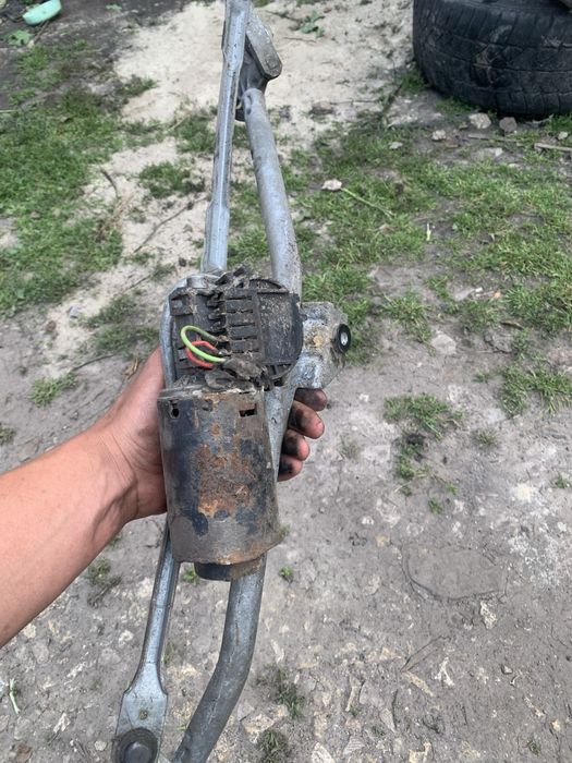 Моторчик двірників Пассат б5