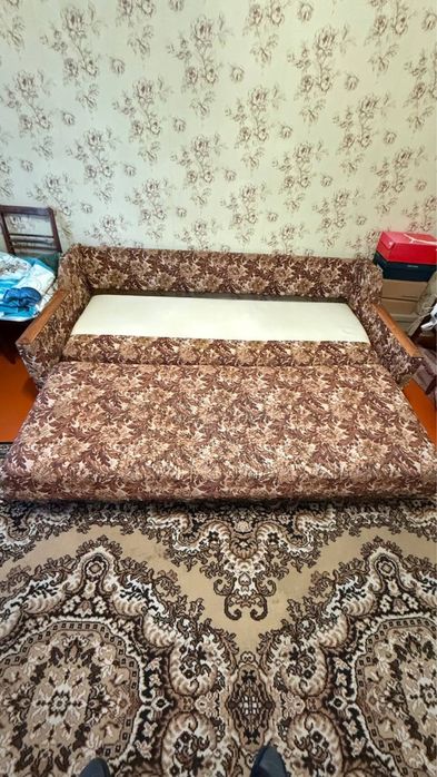 Діван розкладний, б/у