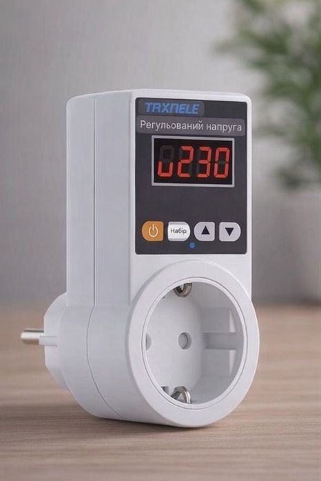 Реле напруги в розетку 16А з LED дисплеєм 230В | Захист техніки