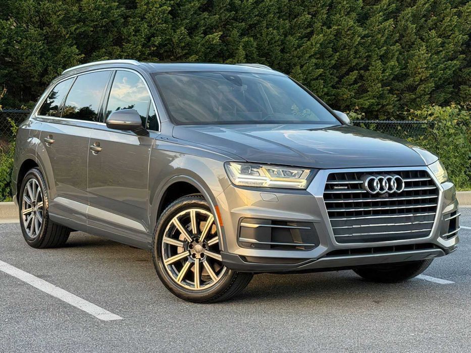 Audi Q7 quattro Premium Plus      2017