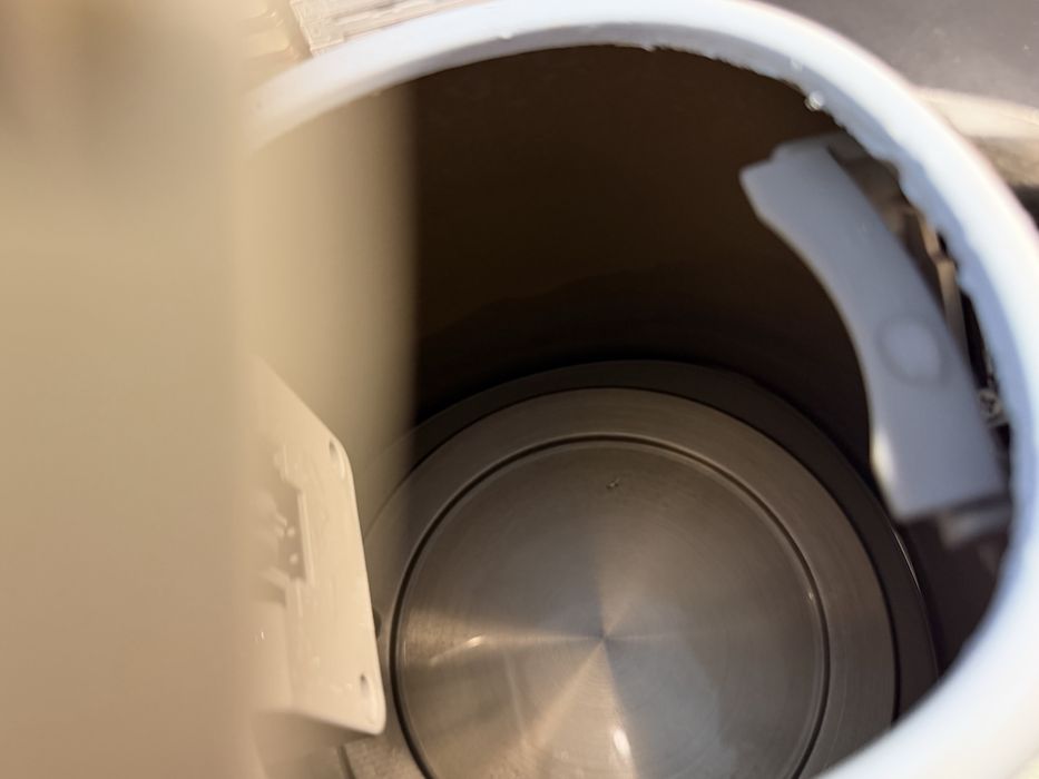 Chaleira eléctrica SMEG 1.7 L. Azul claro