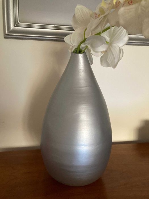 Jarra alta  em madeira