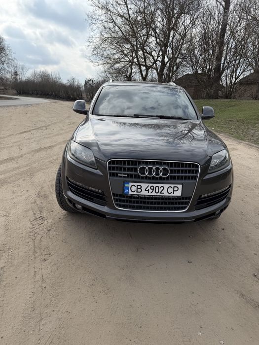 Продам ауді Q7 2009. В гарному робочому, збереженому стані