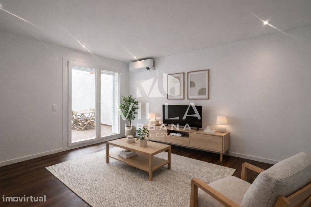 Apartamento T2 c/ Espaço Exterior localizado no Centro de Almada