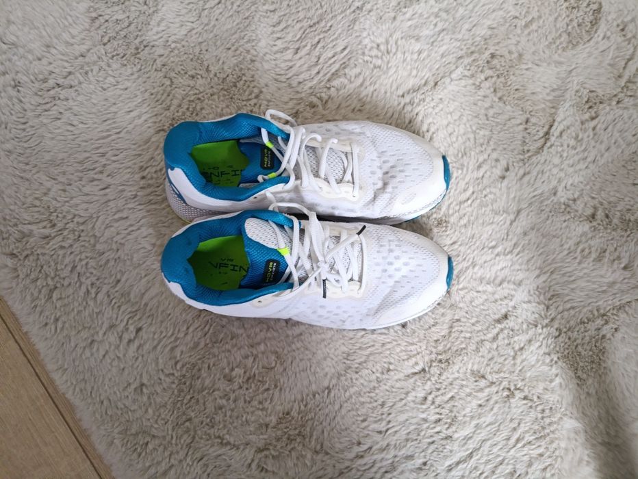 Męskie buty do biegania UNDER ARMOUR UA HOVR Infinite 3