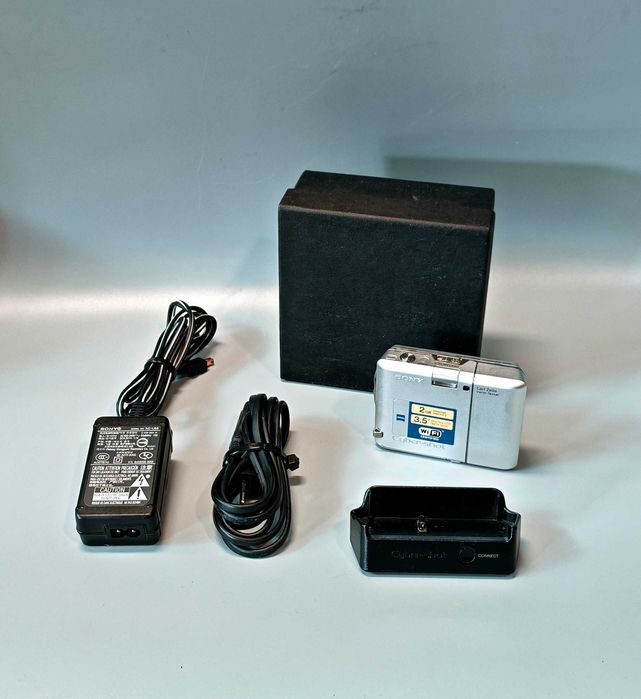 Aparat Sony DSC-G1 Cyber-Shot + Carls Zeiss Walkman® 2GB WiFi UNIKAT !