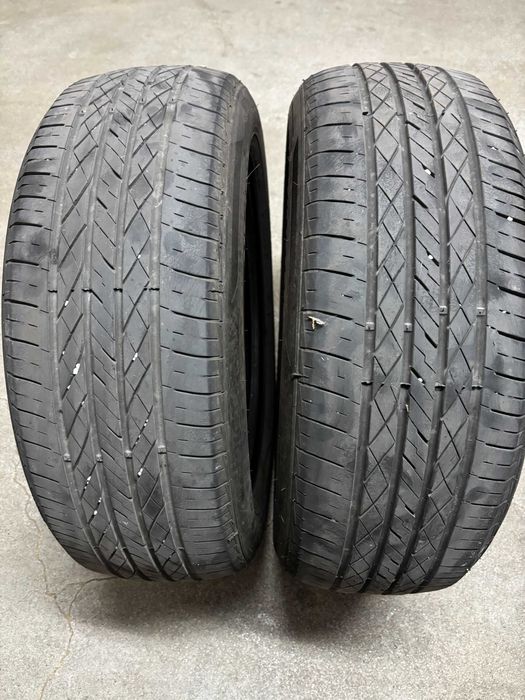 Pneus 215/60/R17 em bom estado