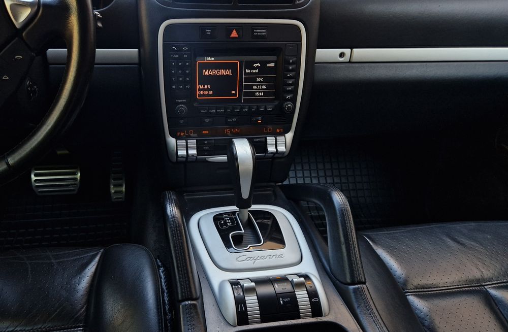 Porsche Cayenne — fotografia 9