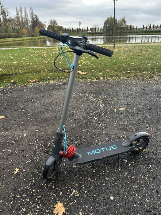Hulajnoga elektryczna Motus scooty 8,5 lite