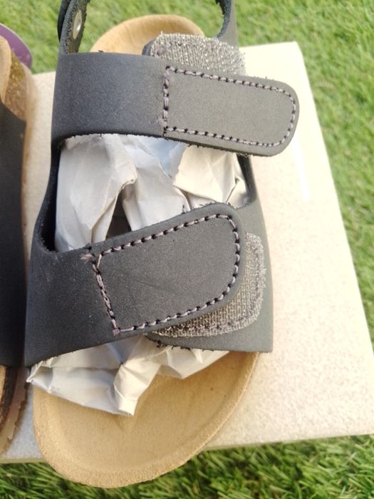 Sandálias de criança