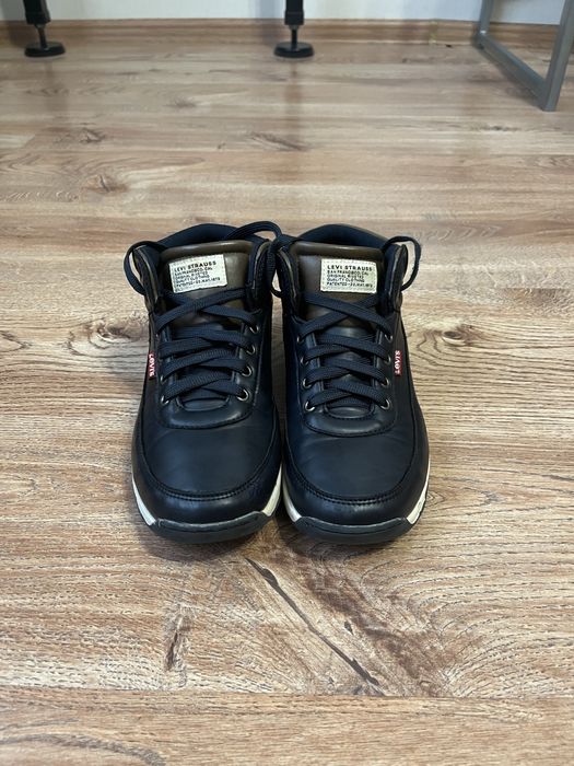 Демисезонные ботинки Levis размер 38