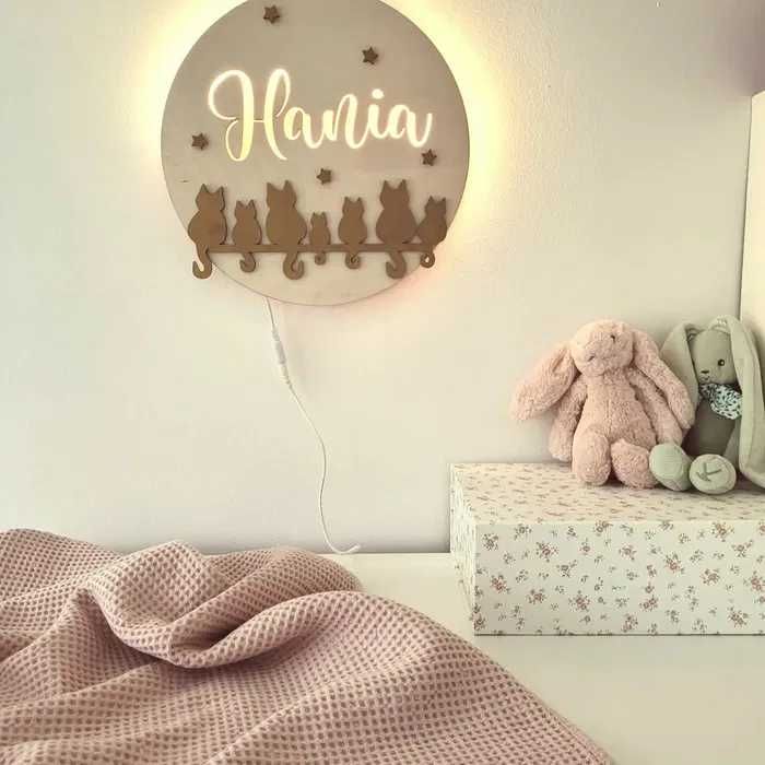 Lampka nocna z imieniem dziecka - na baterie