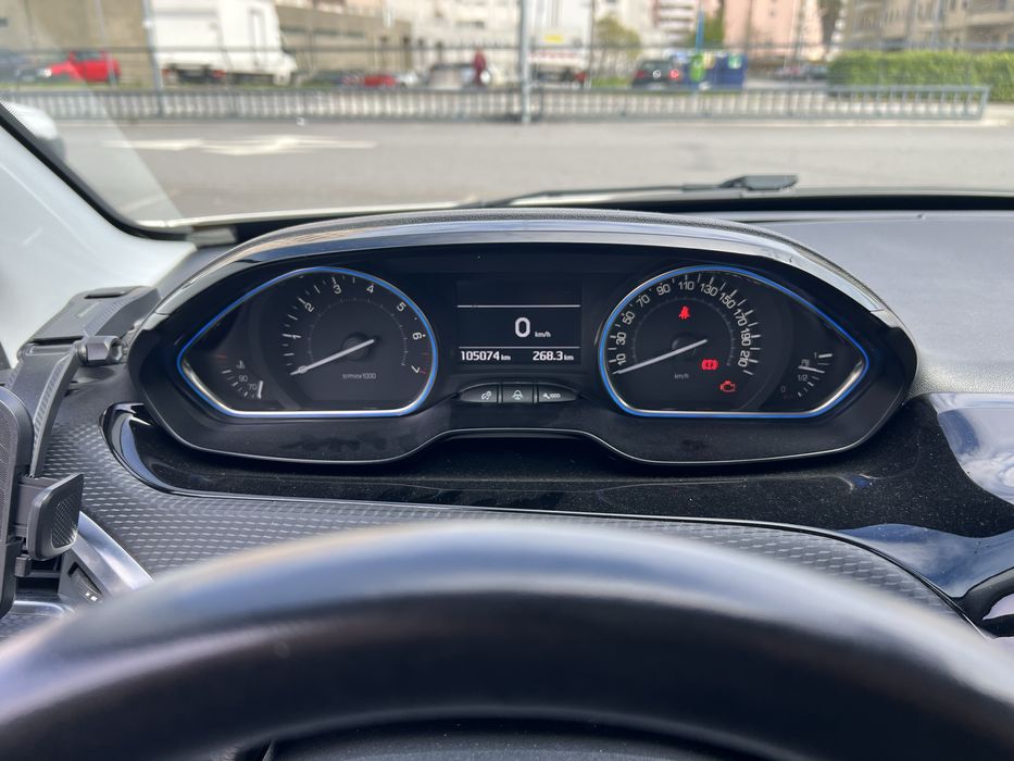 Peugeot 2008 1.2 PureTech Allure