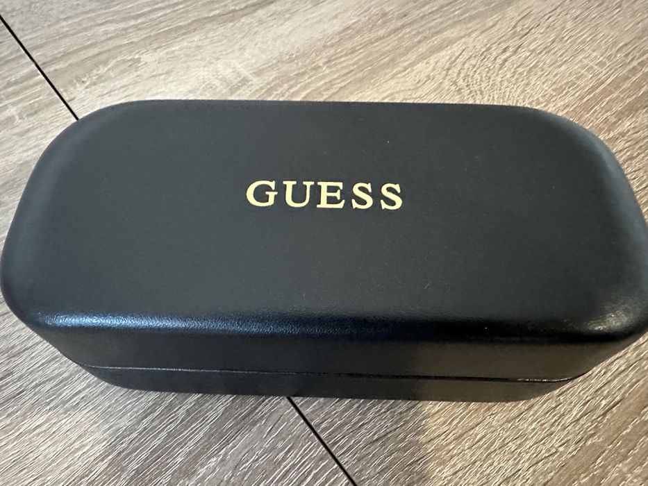 Okulary przeciwsłoneczne Guess