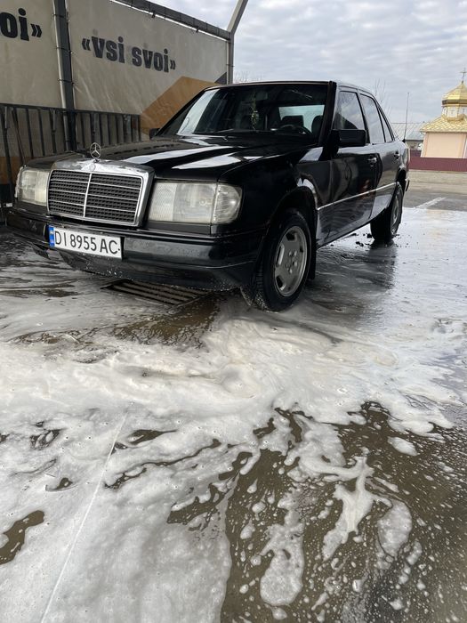 Продам мерседес w124 230 на повному бойовому ходу