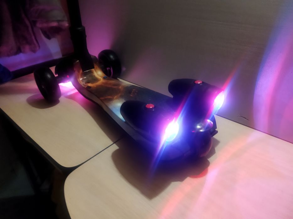 Продам дитячий турбо самокат