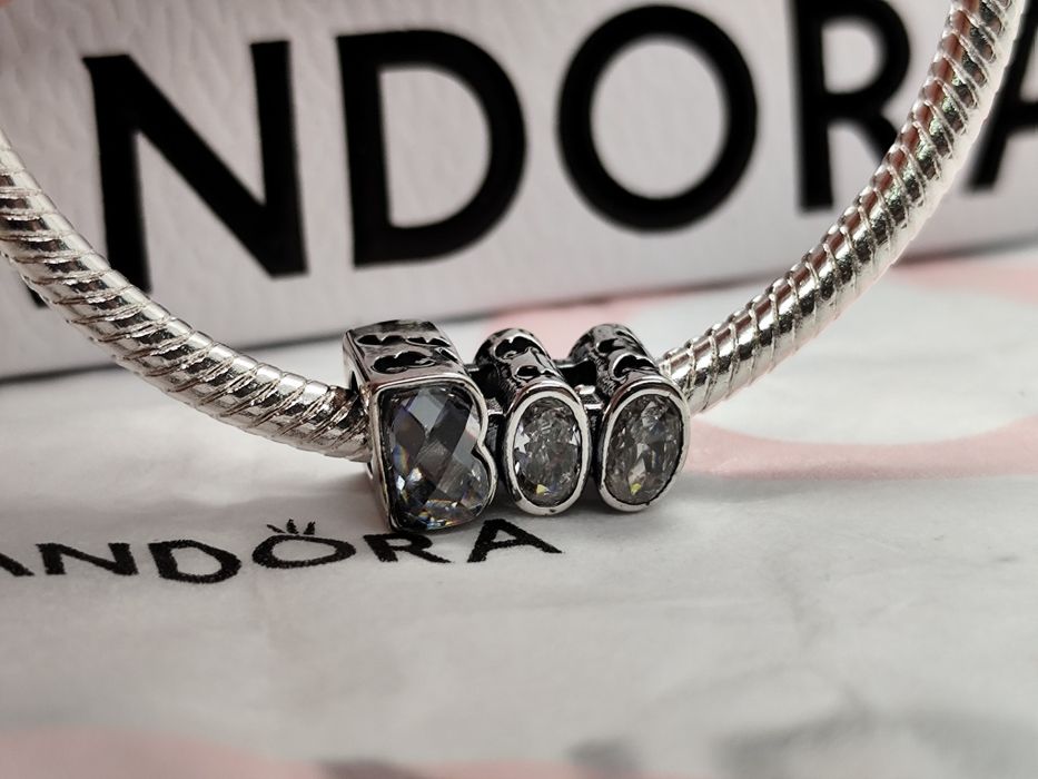 Conta boo da Pandora brilha no escuro