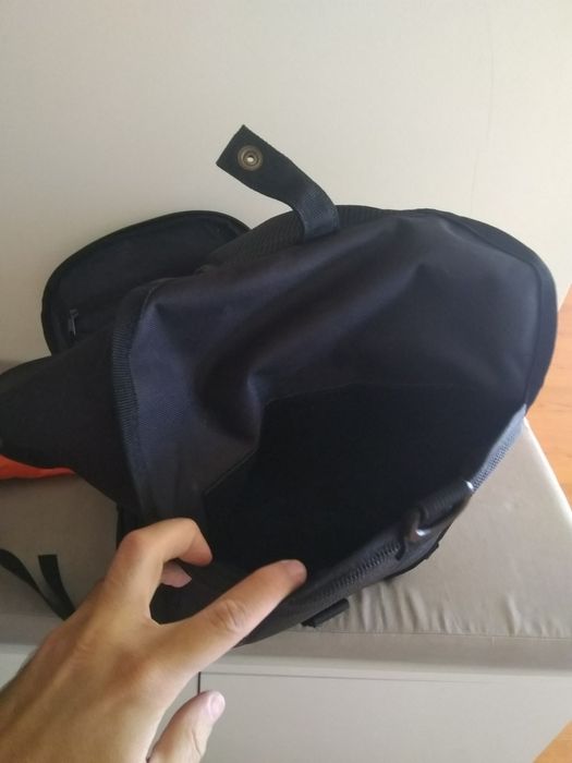 Mochila militar Brandit de uma alça + capa impermeável