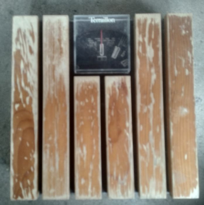 Balança vintage de madeira da Terraillon