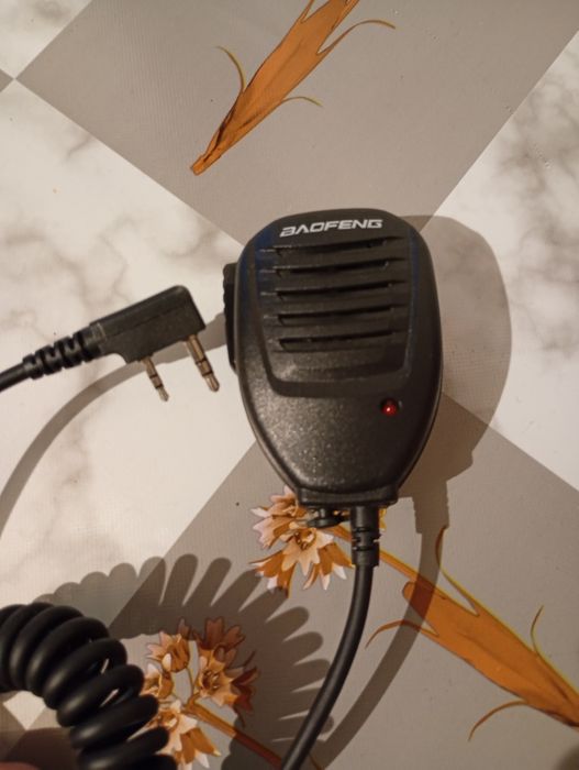 mikrofonogłośnik (tzw. gruszka) marki Baofeng, kompatybilny