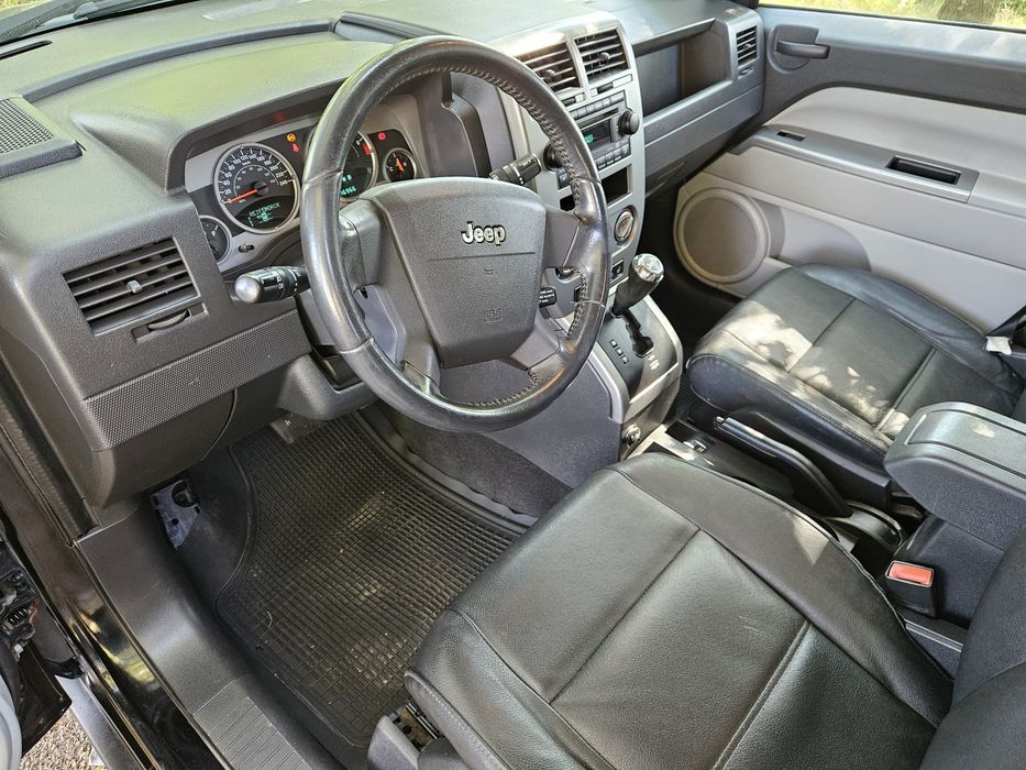 Jeep Compass 2006 рік 2.4 бензин автомат 4×4  для військових