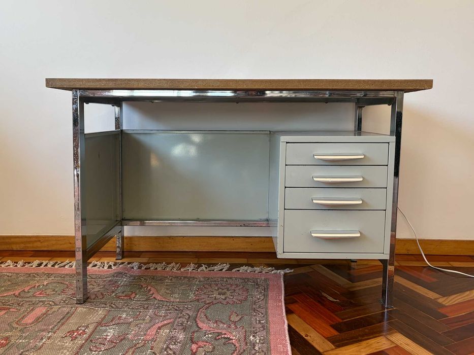Secretária Mid-Century