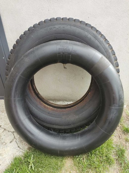 Sprzedam beczkę 2tyś litrów na kołach