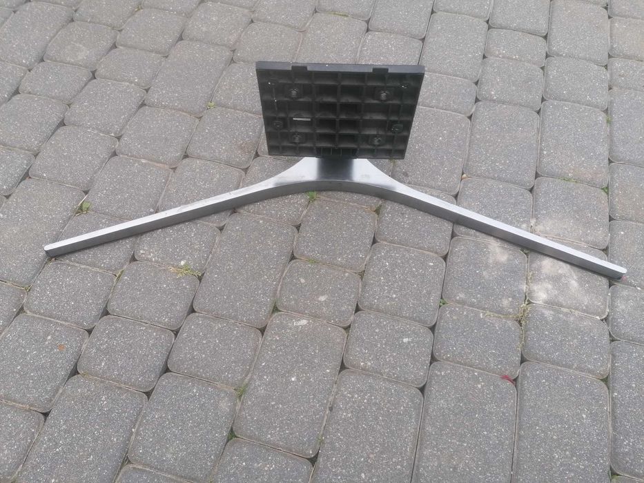 Stojak pod telewizor uchwyt mocowanie telewizora