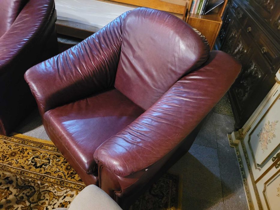 Sofá individual em pele - óptimo estado e qualidade