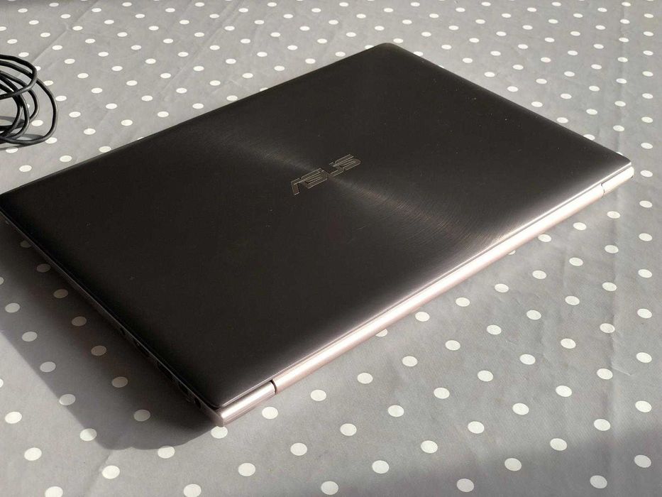 ASUS ZenBook UX303L