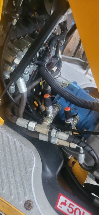 Jcb 8008 stan idealny mały przebieg FV 23% VAT