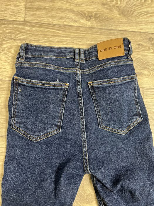 Джинси one by one