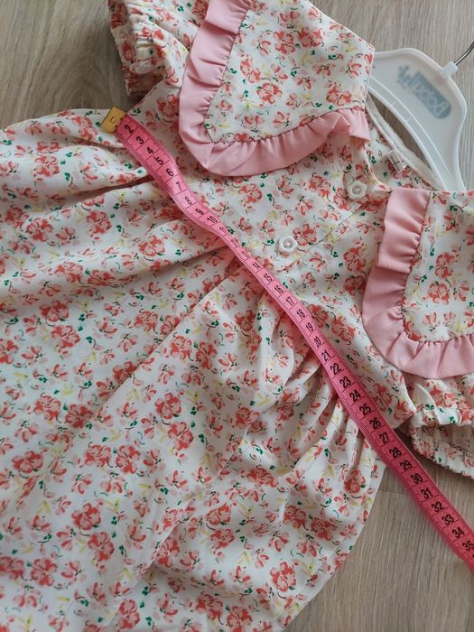 Продам дитячу ніжну сукню