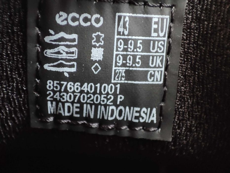 ОРИГІНАЛ 100%!!Кросівки Ecco Soft Classic 857664 01001 (43р.)