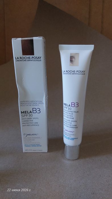Уцінка mela b3 крем la Roche-Posay