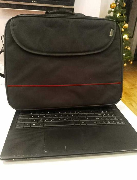 Ładny,szybki,sprawny laptop Asus,torba na laptopa GRATIS!