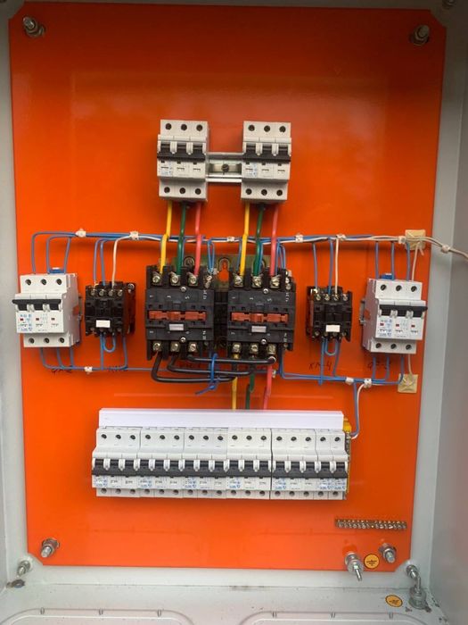 Щит автоматичного введення резерву АВР 100 40 54