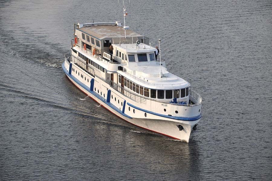 Продаж (обмін) теплохода (ріка-море)