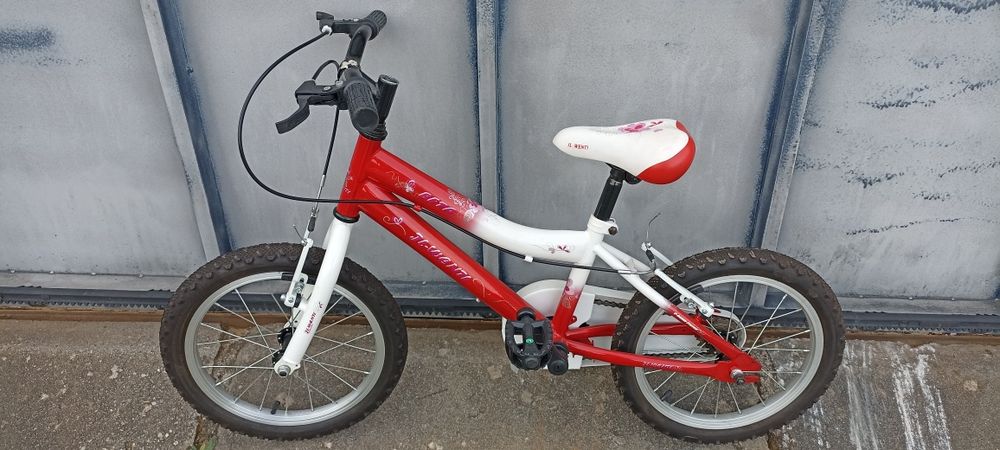 Bicicleta criança  c/nova